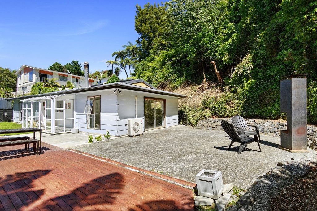 58 Harbour View Road, Harbour View, Lower Hutt - Carousel 1