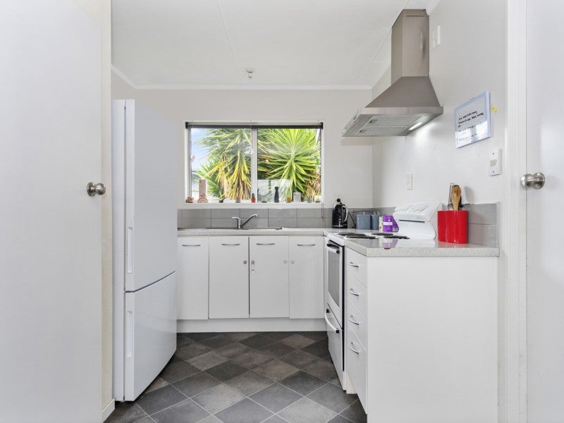 192A Windermere Drive, Poike, Tauranga - Carousel 2