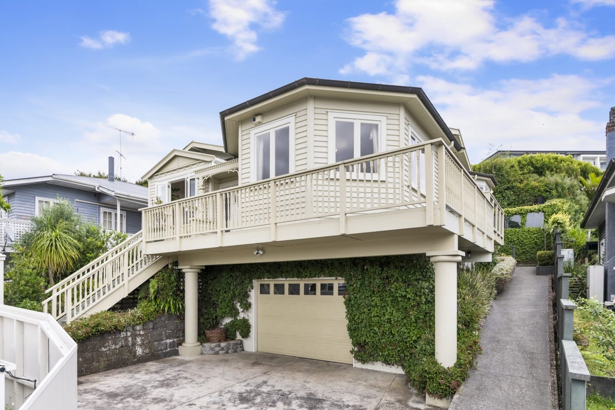 27A Hillsborough Rd, Mount Roskill, Auckland - Carousel 2