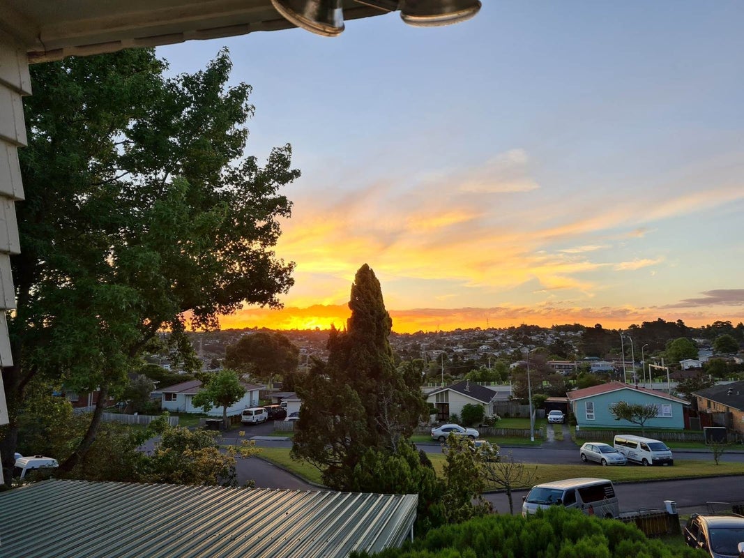 69 Cedar Heights Avenue, Massey, Auckland - Carousel 1