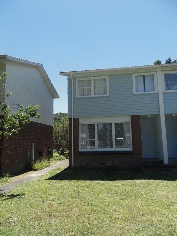 4/48E MERTON ST, TRENTHAM, UPPER HUTT - Carousel 1