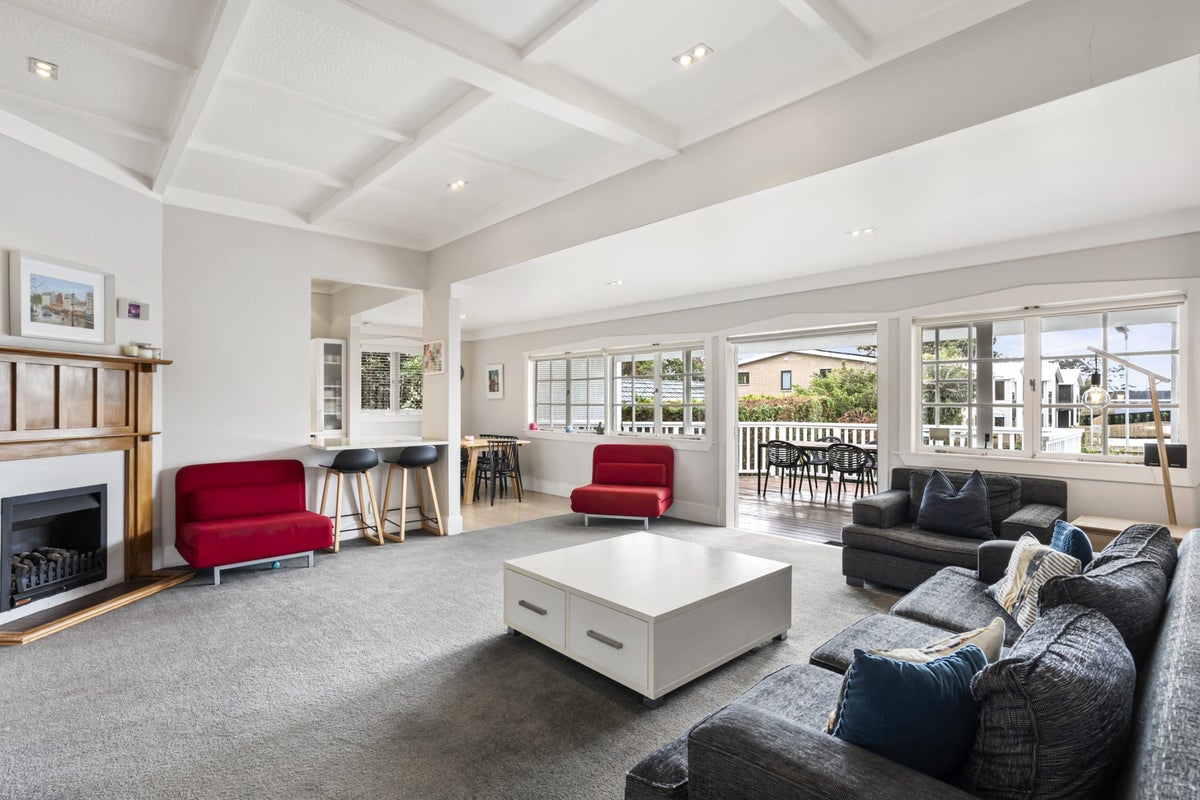35 Springleigh Avenue, Mount Albert, Auckland - Carousel 2