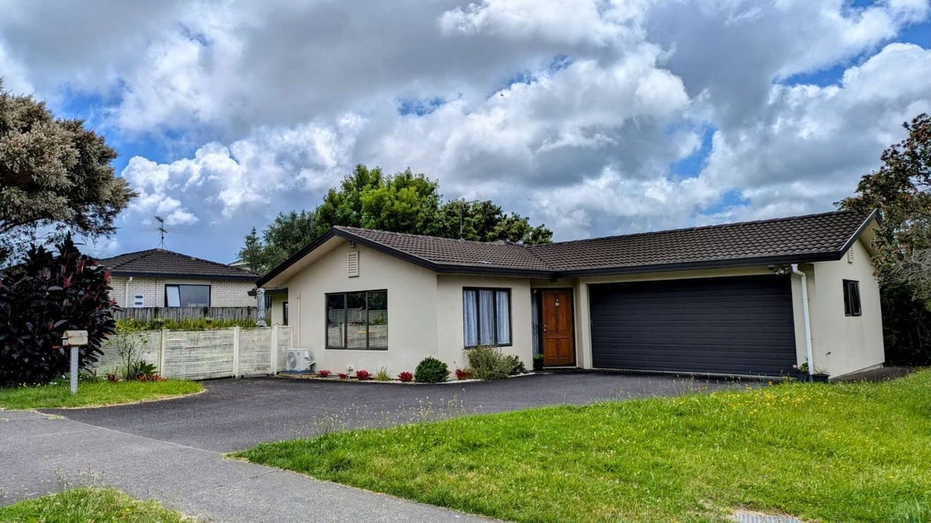 39 Ian Sage Avenue, Long Bay, Auckland - Carousel 1