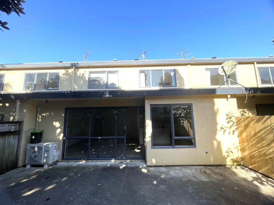 103D St Lukes Road, Sandringham, Auckland - Carousel 16