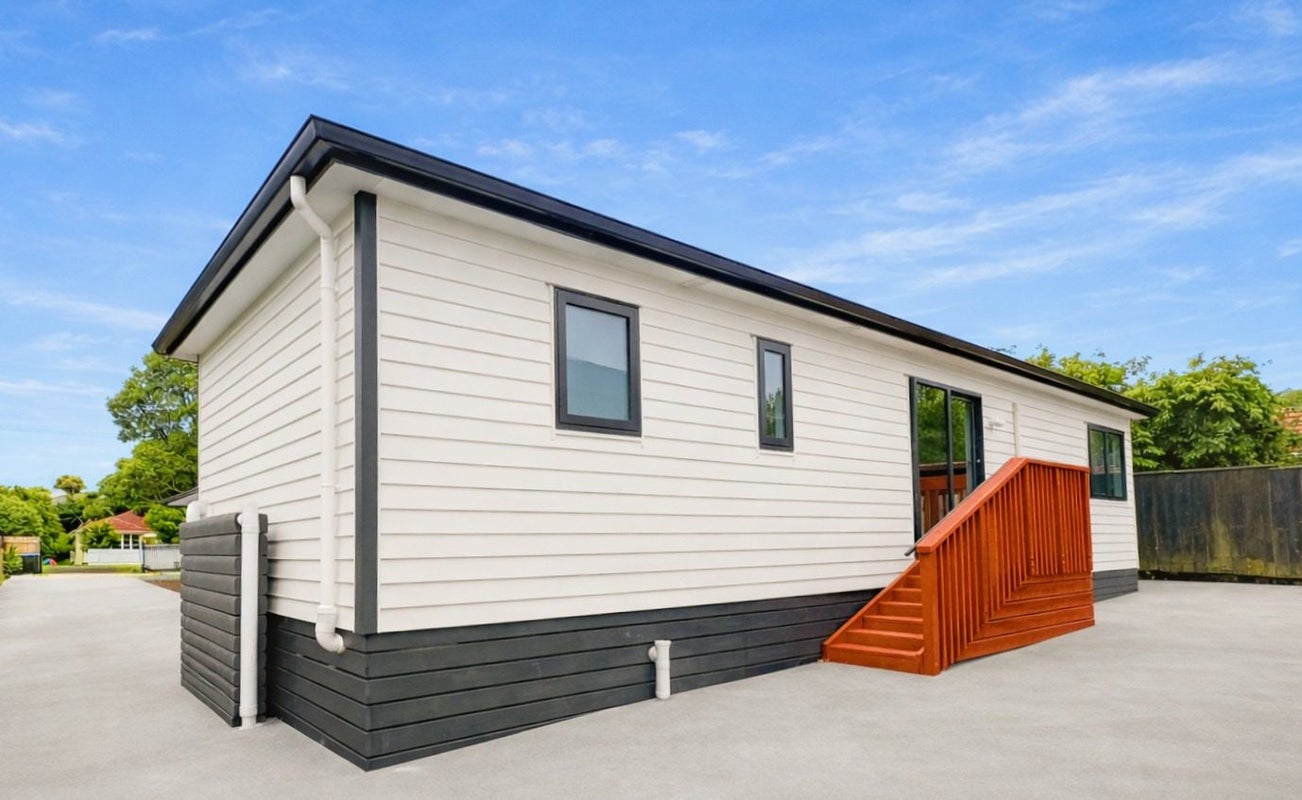6 Sturges Avenue, Otahuhu, Auckland - Carousel 1