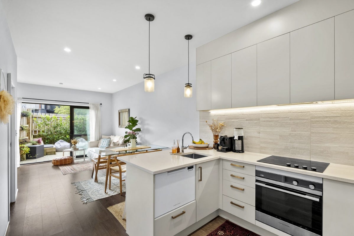 5/2 Waipa Street, Birkenhead, Auckland - Carousel 2