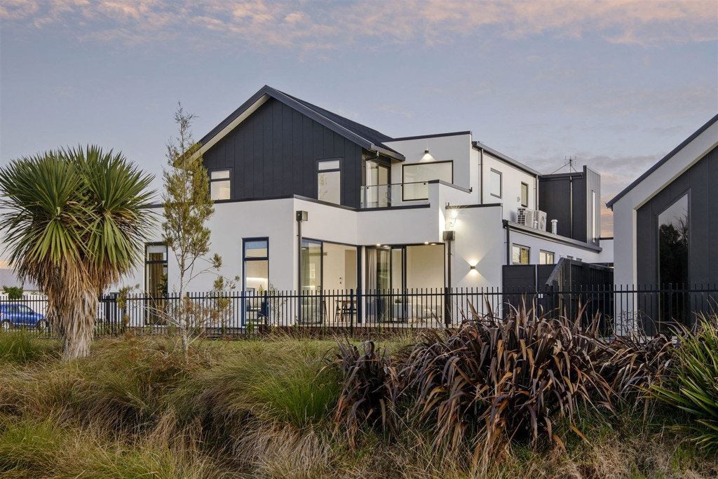 23 Tulett Park Drive, Casebrook, Christchurch - Carousel 21