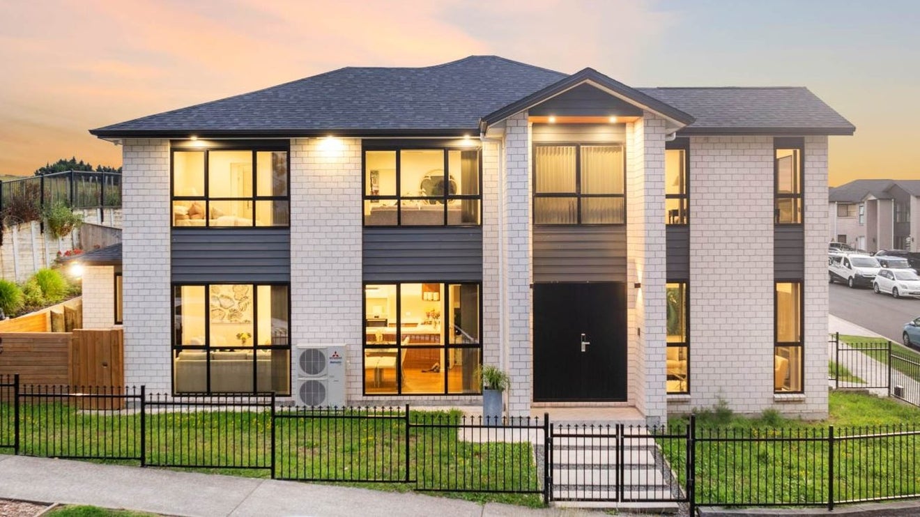 2 Barley Road, Flat Bush, Auckland - Carousel 1