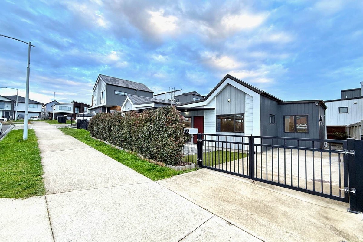 5 Treeline Lane, Flat Bush, Manukau City, Auckland - Carousel 2