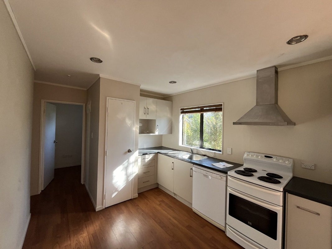 23 Trinidad Road, Sunnynook, Auckland - Carousel 7