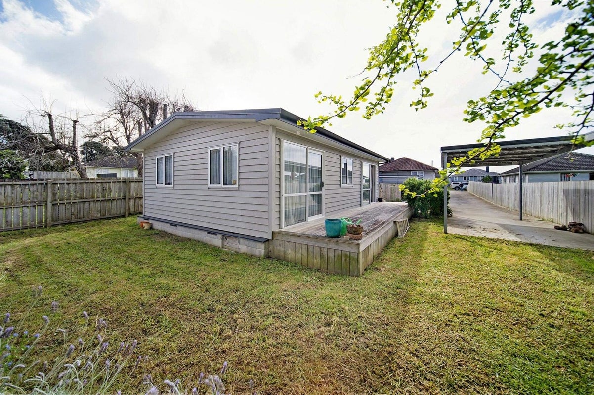 5 Viscount Street, Mangere, Auckland - Carousel 2