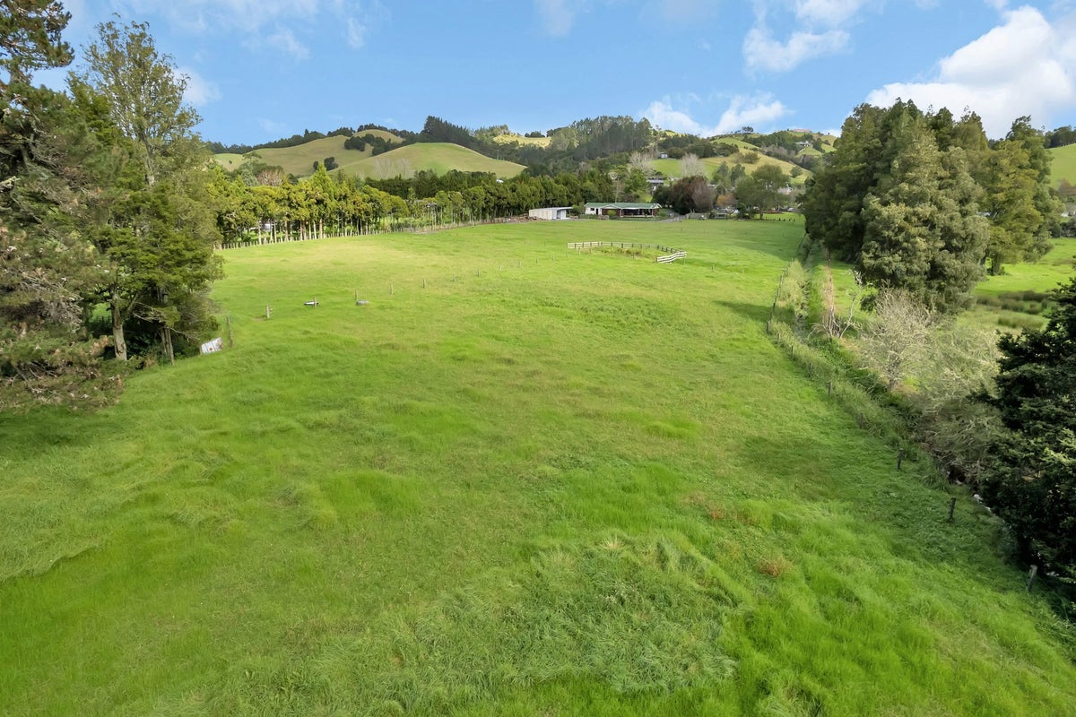 137 Harris Road, Whangarei - Carousel 41