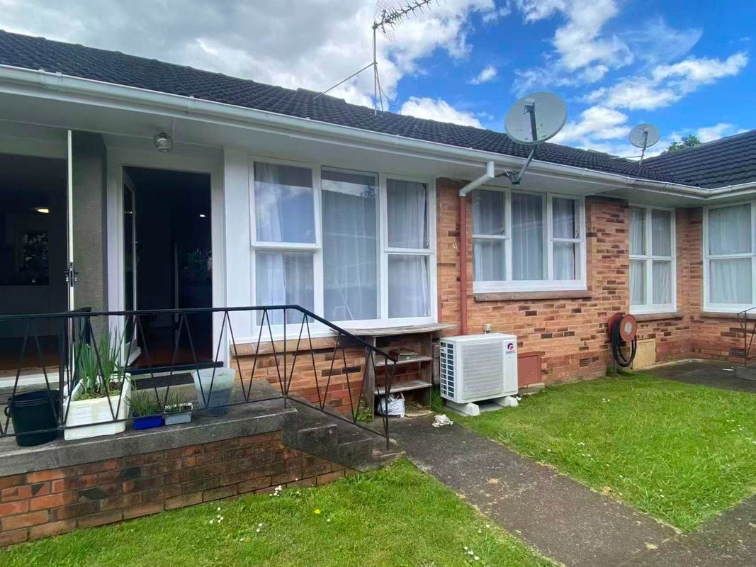 2/2 Bowling Avenue, Epsom, Auckland - Carousel 2