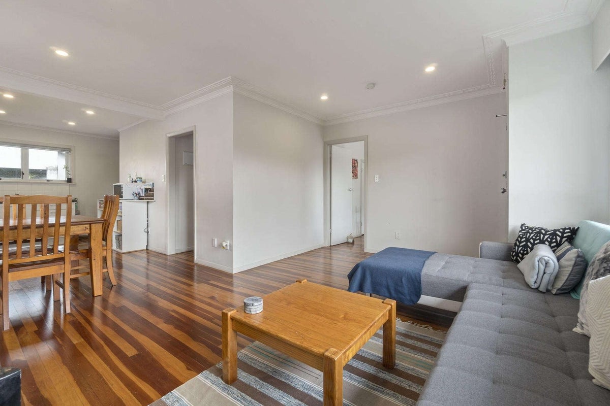 4/0 Blockhouse Bay Road, Avondale, Auckland - Carousel 2