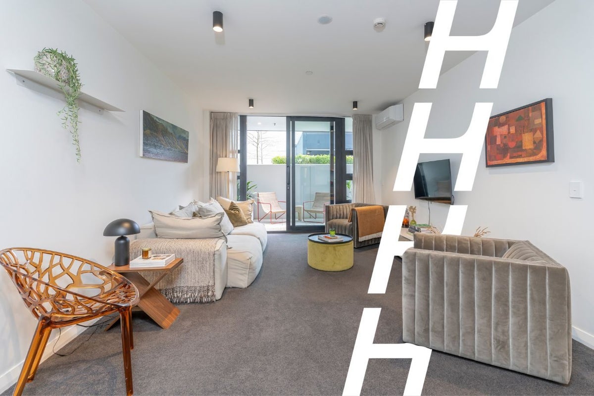 413/8 Kingsland Terrace, Kingsland, Auckland - Carousel 1