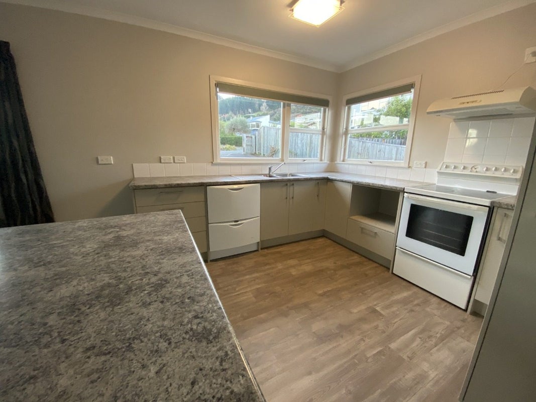 7 Avonbank Place, Marybank, Nelson - Carousel 2