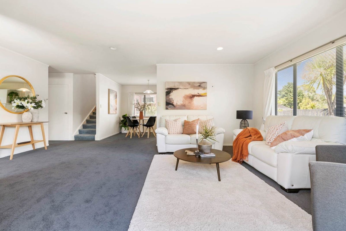 2/49 Selwyn Crescent, Forrest Hill, Auckland - Carousel 2