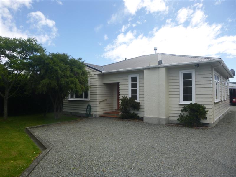 1/48 Oxford Terrace, Hutt Central, Lower Hutt - Carousel 1