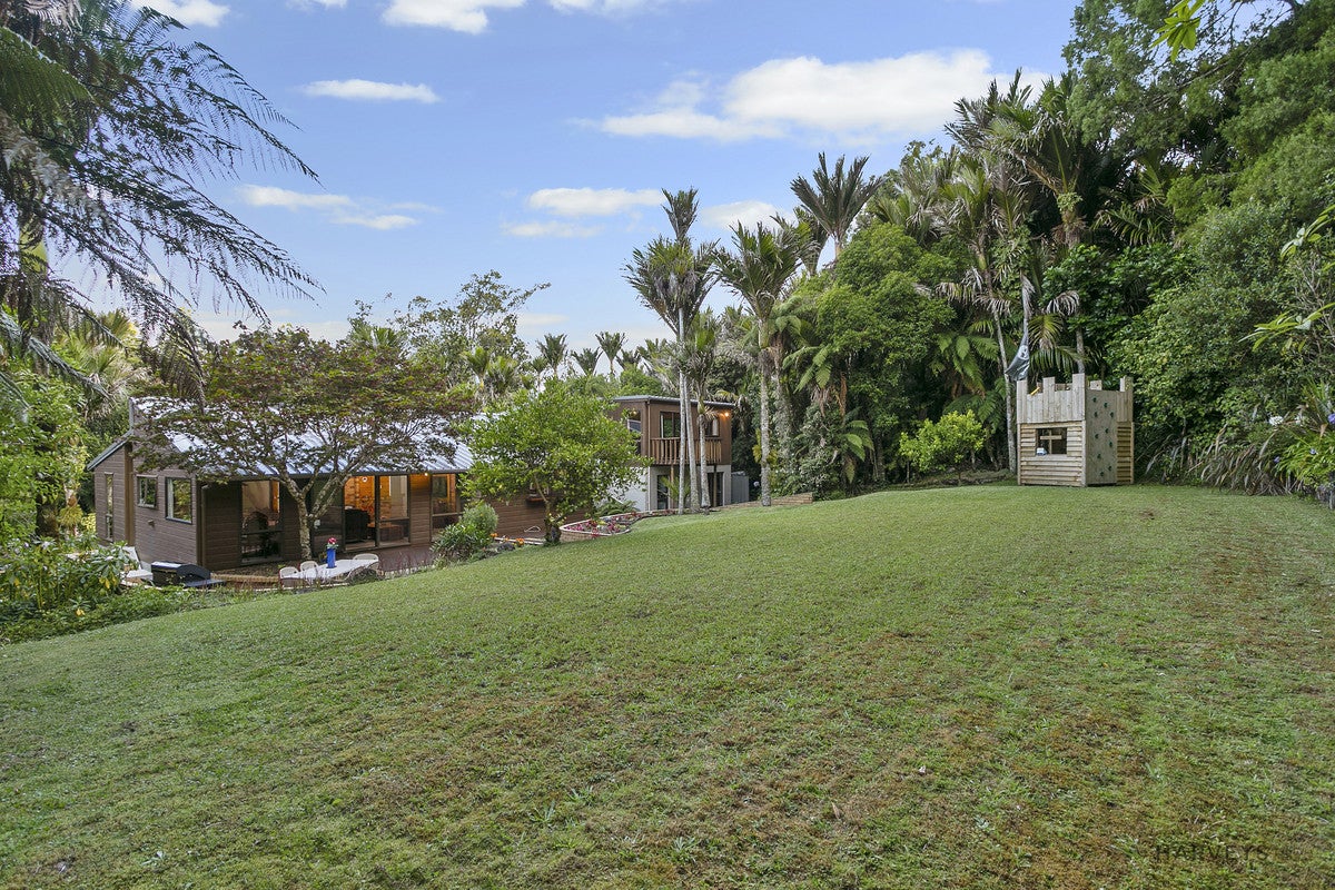 63 Bush Road, Waiatarua, Auckland - Carousel 2