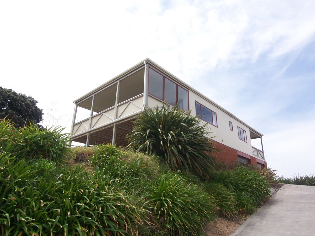 92 Matai Street, Castlecliff, Whanganui - Carousel 2