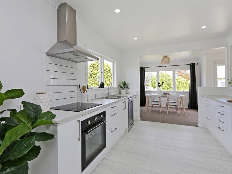 3 Maadi Road, Onekawa, Napier - Carousel 2