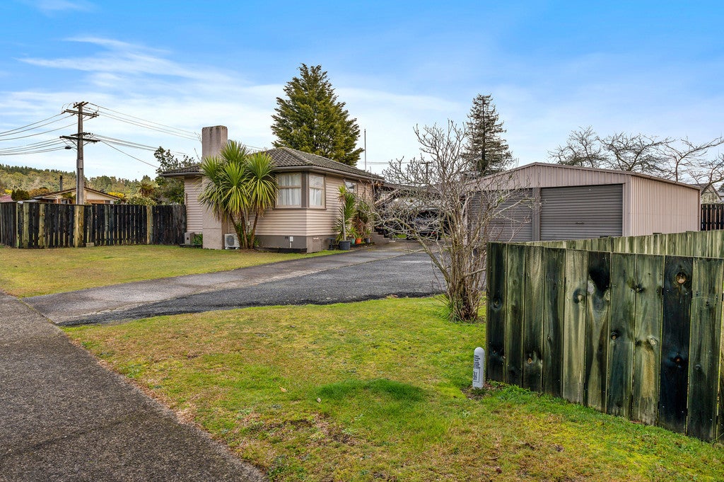 48 McKee Avenue, Fenton Park, Rotorua - Carousel 1