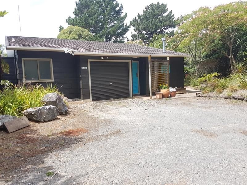 332 Aokautere Drive, Palmerston North - Carousel 1
