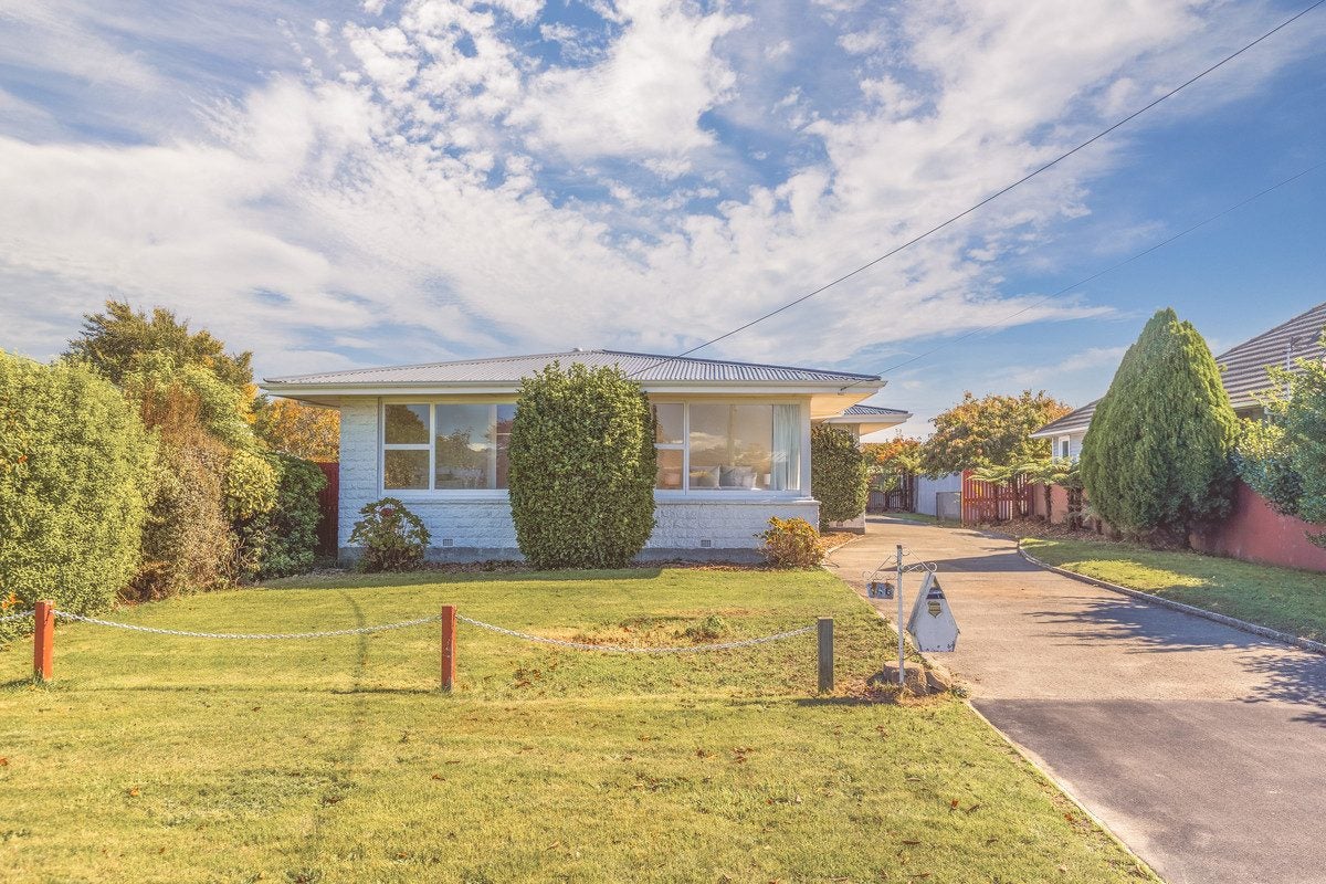 146 Springs Road, Hornby, Christchurch - Carousel 1