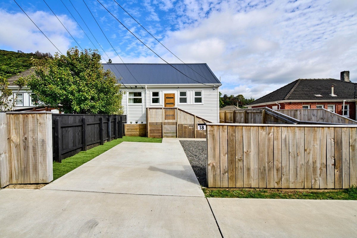 18 Toomath Street, Naenae, Lower Hutt - Carousel 17