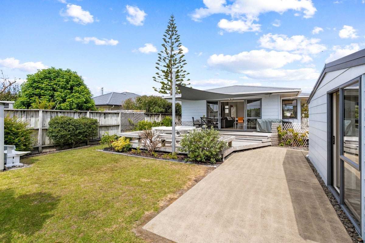 304B Sylvia Road, Whangamata, Whangamata - Carousel 1