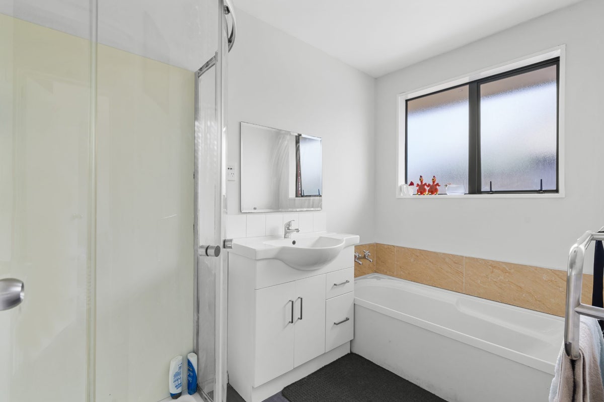 115 Carmen Road, Hei Hei, Christchurch - Carousel 11