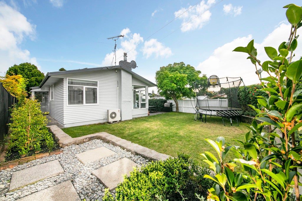 57 Heretaunga Avenue, Onehunga, Auckland - Carousel 2