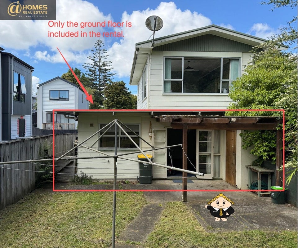 48 Sherwood Avenue, Te Atatu South, Auckland - Carousel 1