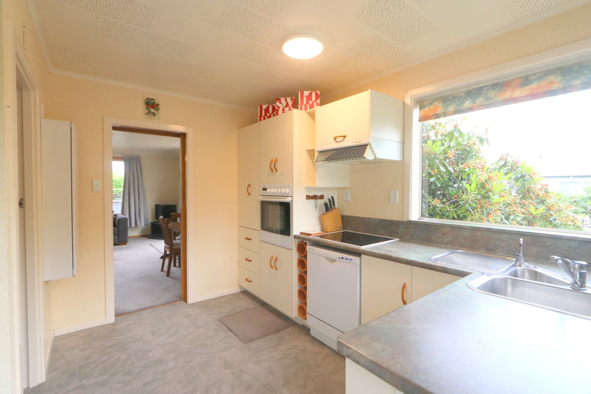 1/33 Dudley Street, Grasmere, Invercargill - Carousel 2