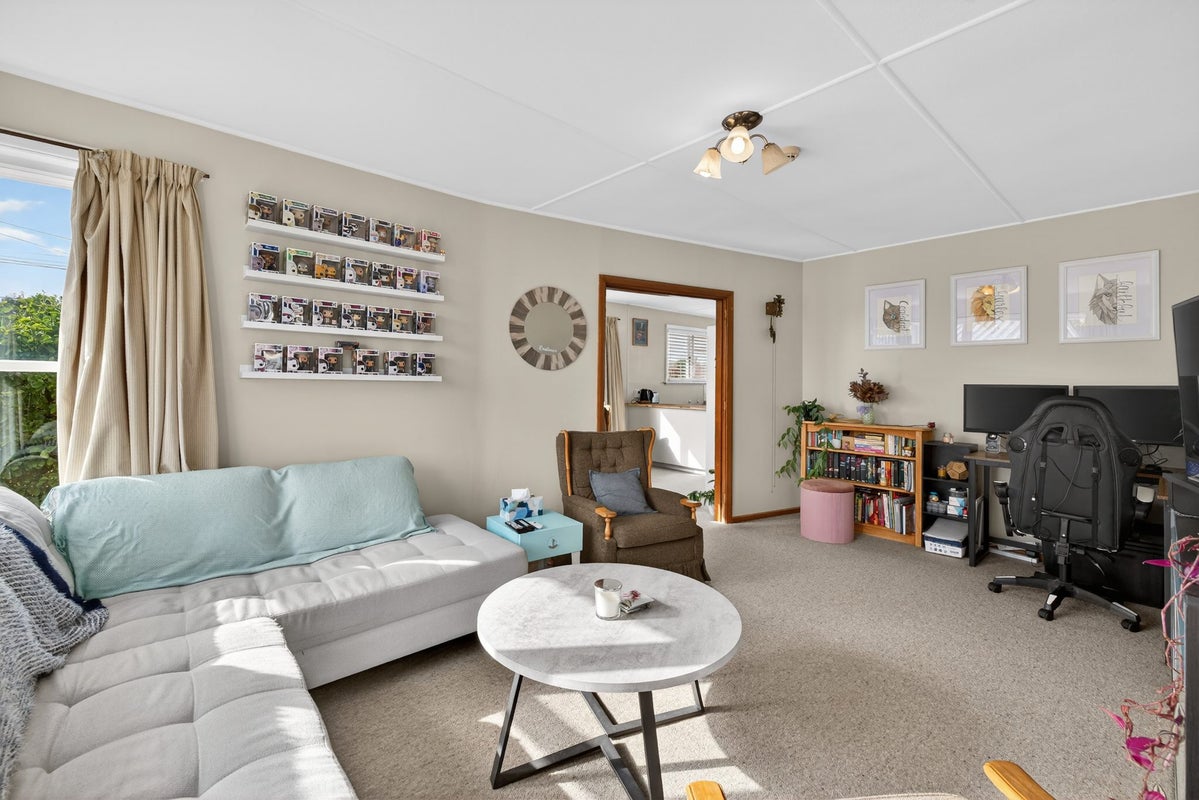 7 Eureka Street, Aranui, Christchurch - Carousel 2