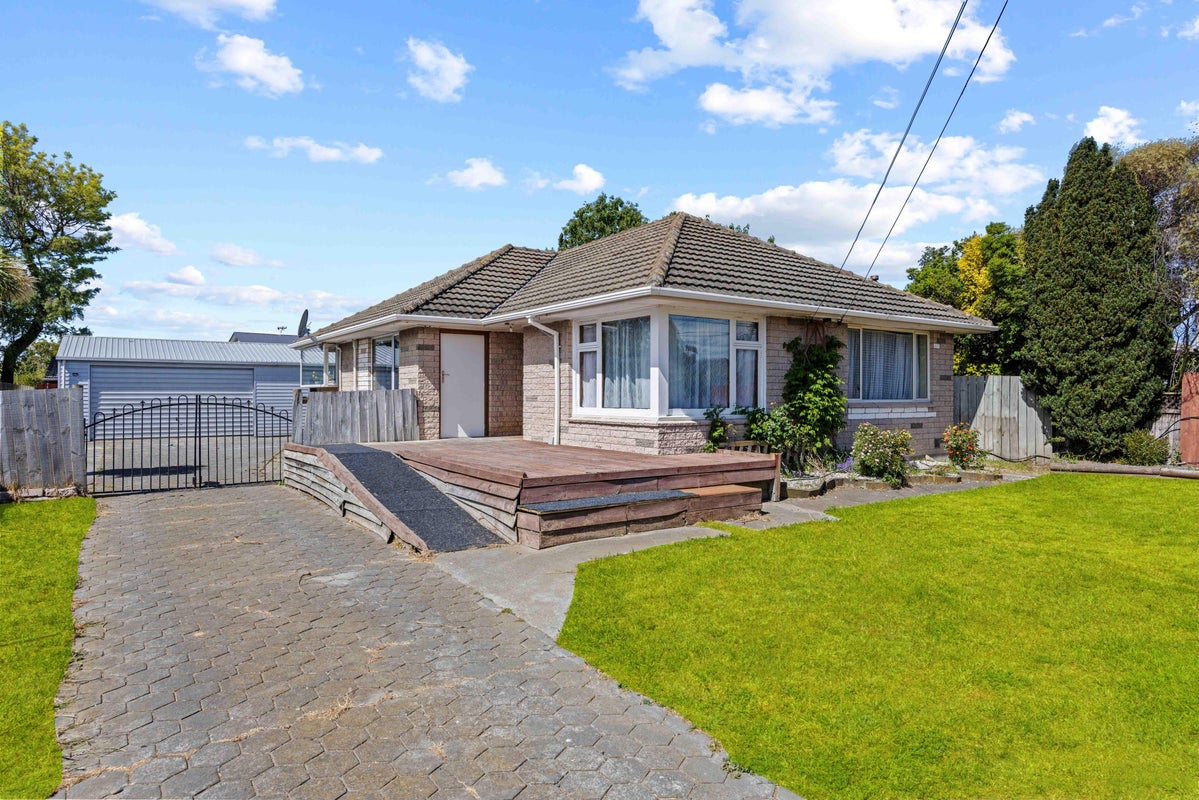 4 Ariel Place, Aranui, Christchurch - Carousel 1