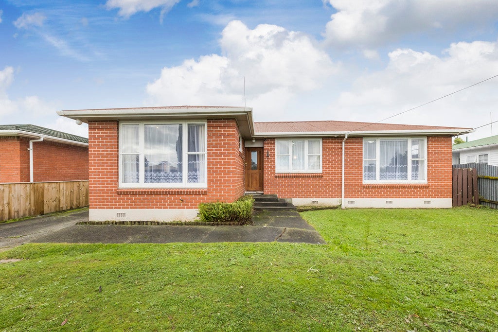 18 Ronberg Street, Highbury, Palmerston North - Carousel 1