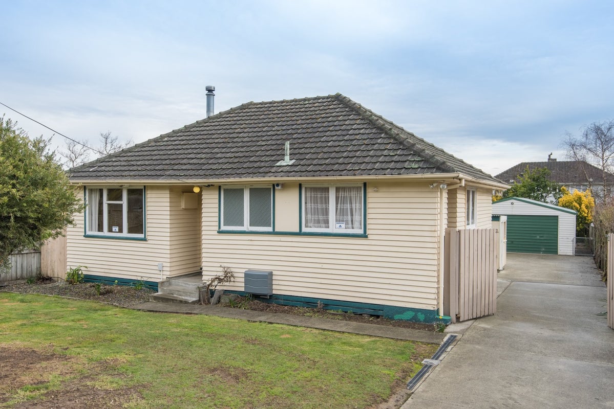 290 The Ridgeway, Stoke, Nelson - Carousel 1