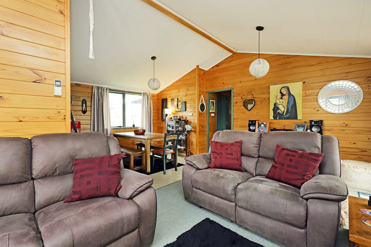 605A Willowpark Road South, Akina, Hastings - Carousel 1