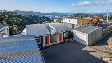 30A Connaught Terrace, Brooklyn, Wellington - Carousel 1
