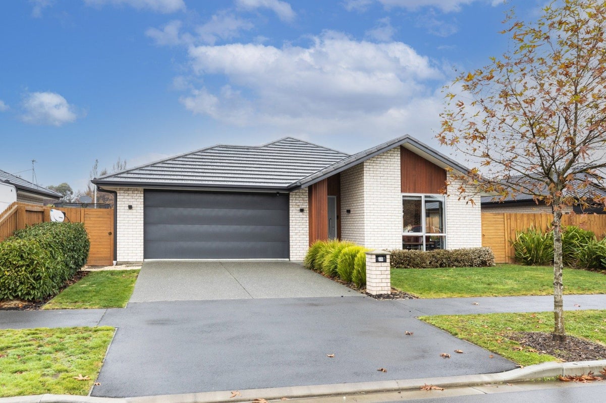28 Evelyn Crescent, Marshland, Christchurch - Carousel 15