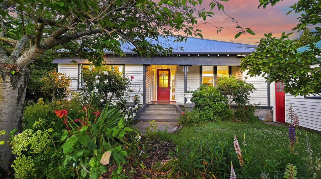 9 Cleveland Street, Edgeware, Christchurch - Carousel 1