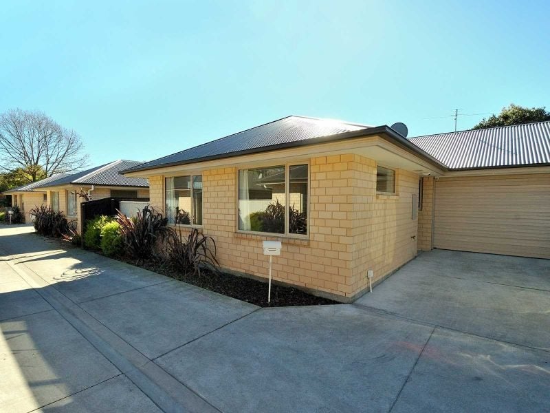 50 Thackeray Place, Waltham, Christchurch - Carousel 1