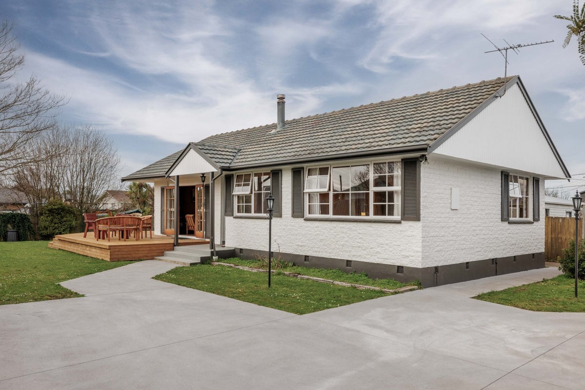 10 Clydesdale Street, Woolston, Christchurch - Carousel 1