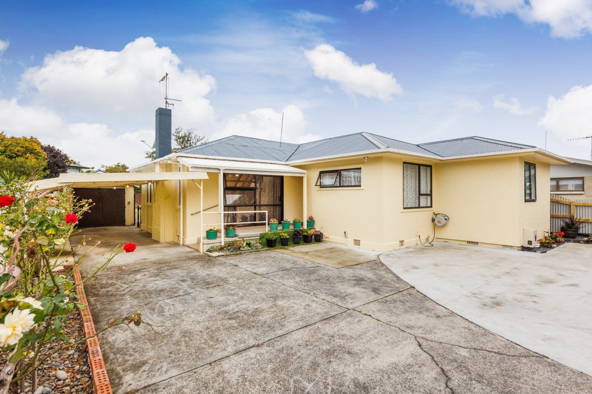 43 Richmond Avenue, Takaro, Palmerston North - Carousel 1