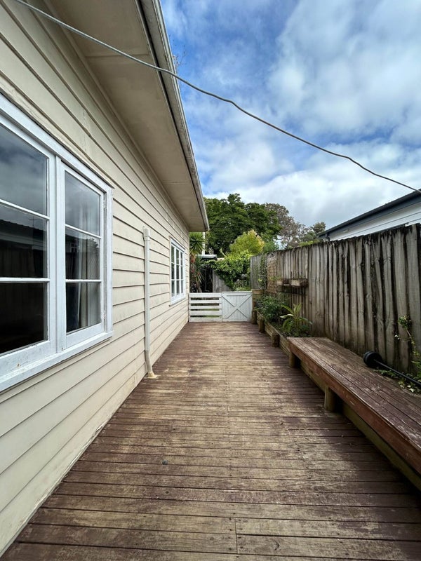 735A Swanson Road, Swanson, Auckland - Carousel 9
