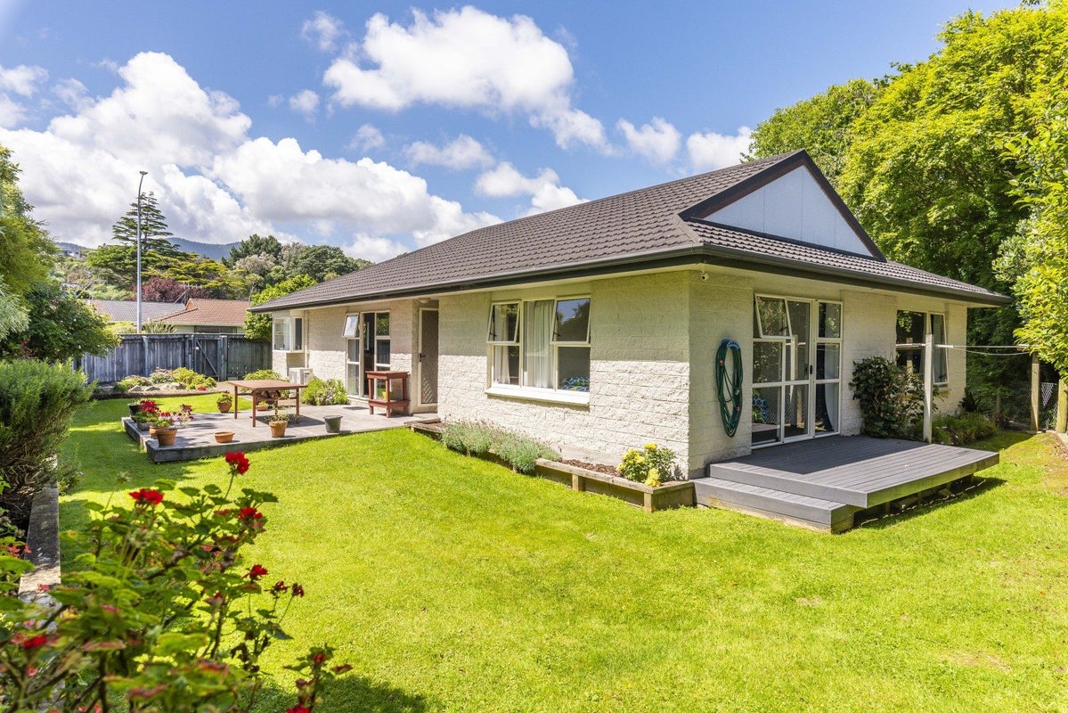 59 Rimu Road, Raumati Beach, Paraparaumu - Carousel 1