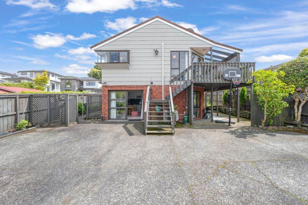 1/60 Richard Farrell Avenue, Remuera, Auckland - Carousel 2