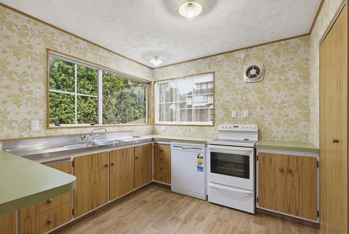 6 Dominica Crescent, Grenada Village, Wellington - Carousel 2