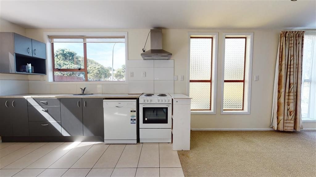 109 Akaroa Drive, Maupuia, Wellington - Carousel 2